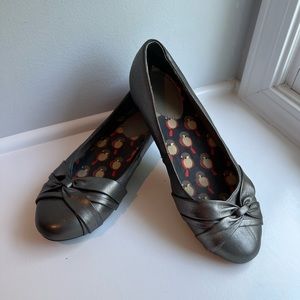 Jellypop Women's Avila Ballet Flat Pewter